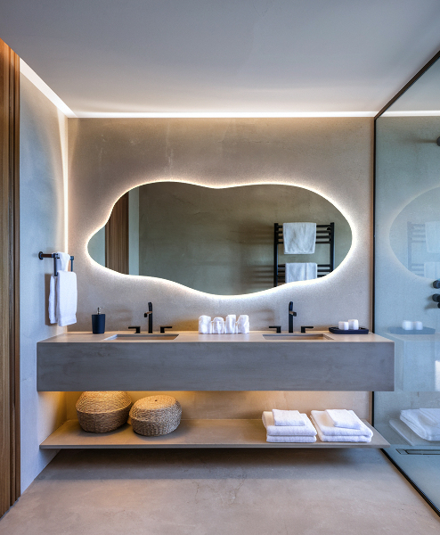 Spegel LED belysning organisk form unikalt 35x80 cm