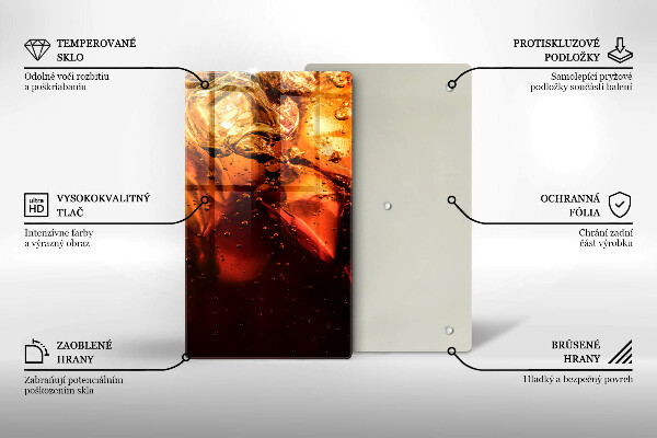 Skärbräda i glas Cola drink med is