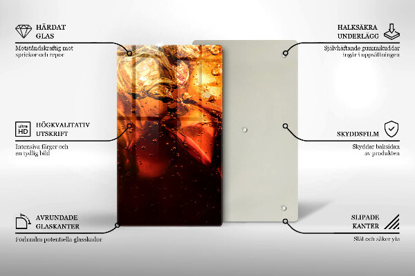 Skärbräda i glas Cola drink med is