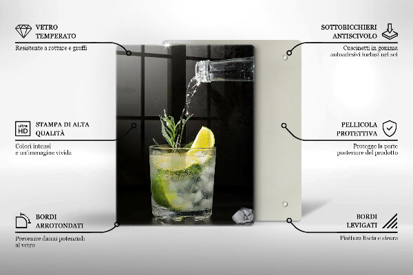 Skärbräda i glas Ett glas vatten