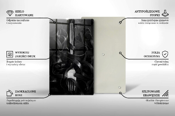 Skärbräda i glas Svart pasta och gaffel