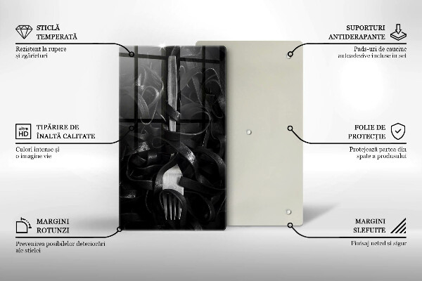 Skärbräda i glas Svart pasta och gaffel