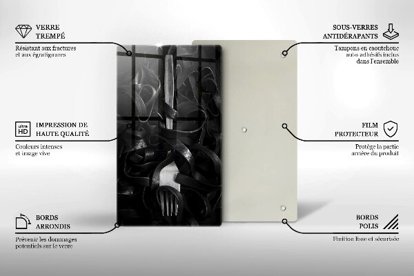 Skärbräda i glas Svart pasta och gaffel