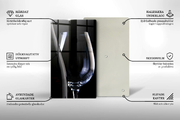 Skärbräda i glas Ett glas och en flaska