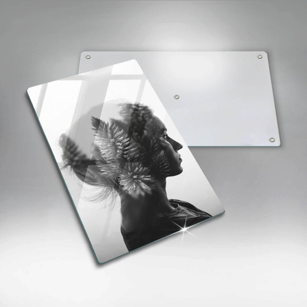 Skärbräda i glas Kvinnan och skogen