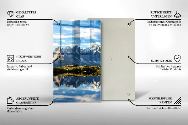 Skärbräda i glas Bergslandskap