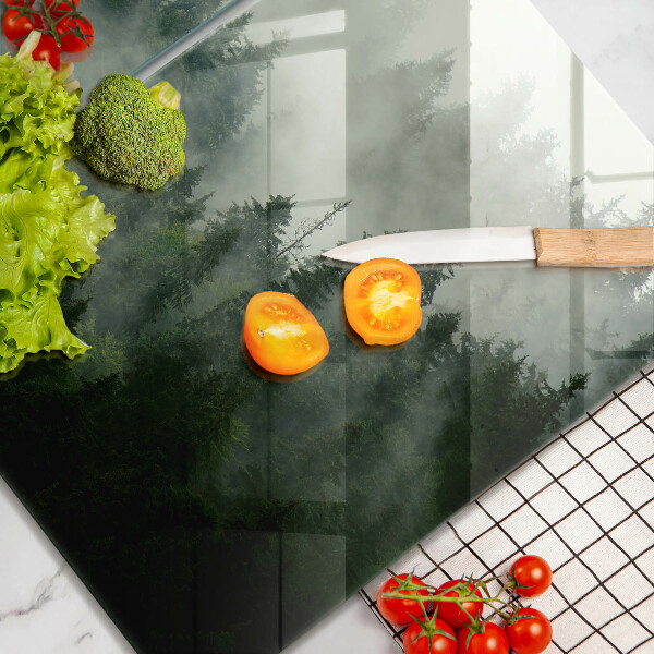 Skärbräda glas Dimmigt skogslandskap