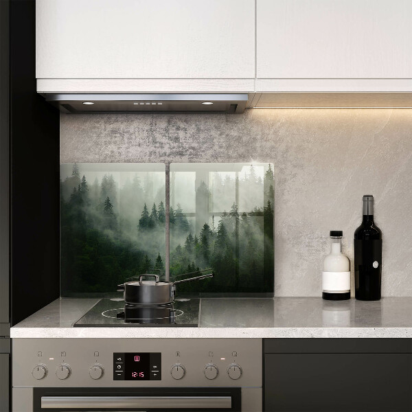 Skärbräda glas Dimmigt skogslandskap