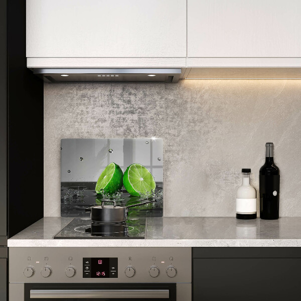 Skärbräda i härdat glas Saftiga lime och vatten