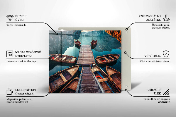Skärbräda av glas Båtar på sjön