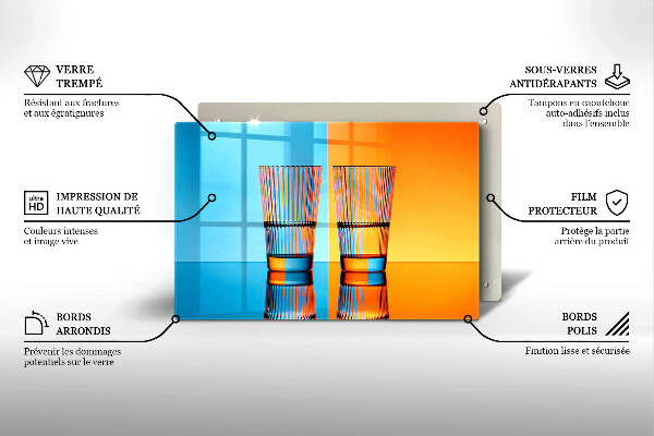 Skärbräda glas modern Två glas vatten