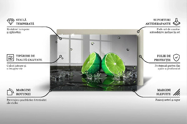 Skärbräda glas modern Saftiga lime och vatten