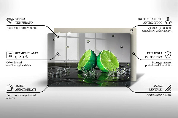 Skärbräda glas modern Saftiga lime och vatten