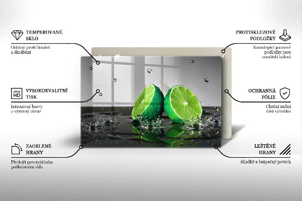 Skärbräda glas modern Saftiga lime och vatten