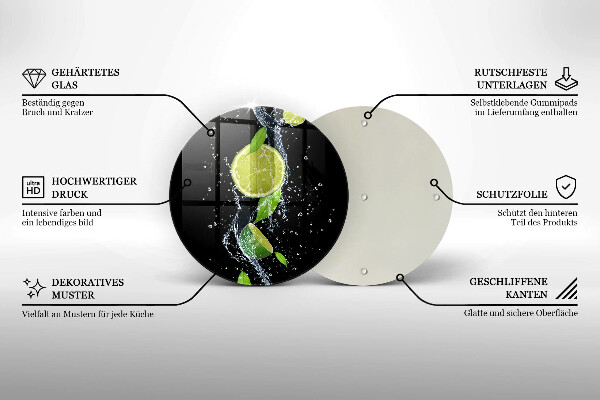 Skärbräda glas unik Saftiga limefrukter i vatten