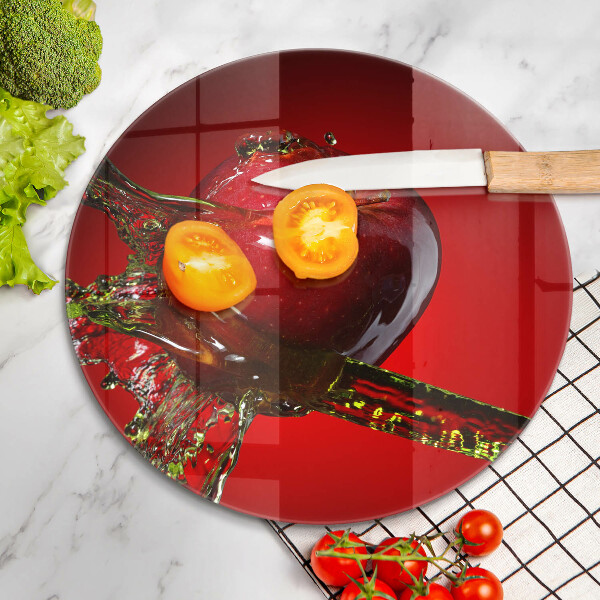 Skärbräda glas unik Äppelfrukt i vatten