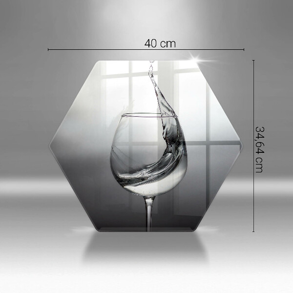 Skärbräda glas sexhörning Ett glas vatten
