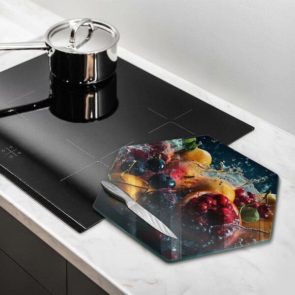 Skärbräda glas sexhörning Frukt i vatten