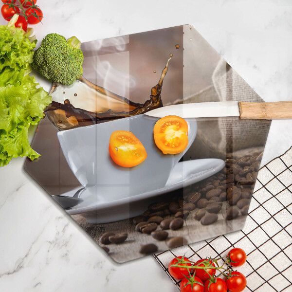 Skärbräda glas sexhörning Kopp och kaffebönor