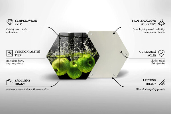 Skärbräda glas sexhörning Gröna äpplen och vatten