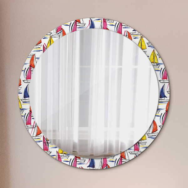 Rund spegel elegant Båt på sjön