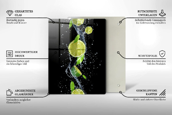 Spisskyddsplatta modern Saftiga limefrukter i vatten