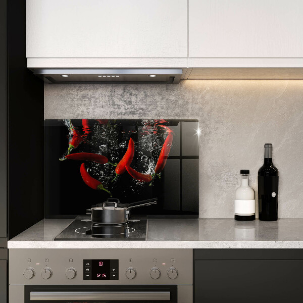 Spisskyddsplatta elegant Chilipeppar i vatten