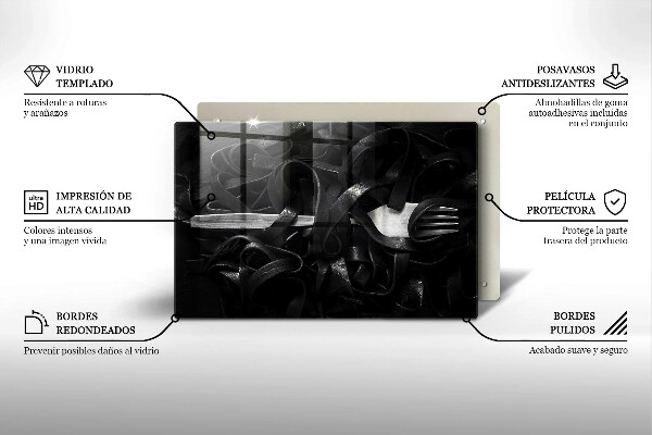 Spisskyddsplatta elegant Svart tagliatelle pasta