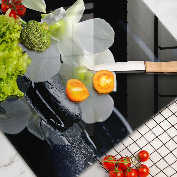 Spisskyddsplatta elegant Vita blommor i Zen vatten