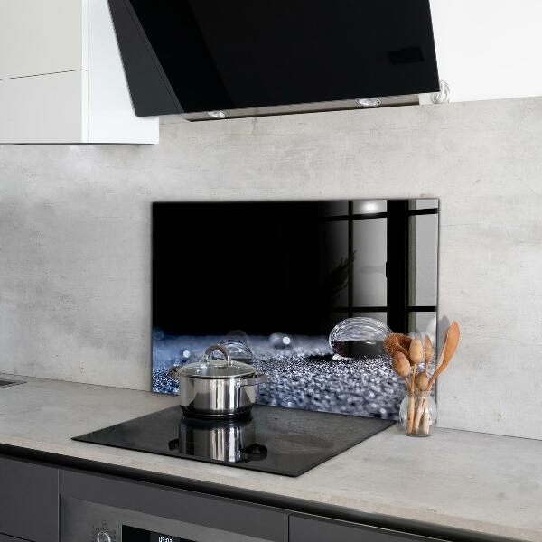 Stänkskydd kök En droppe dagg på morgonen