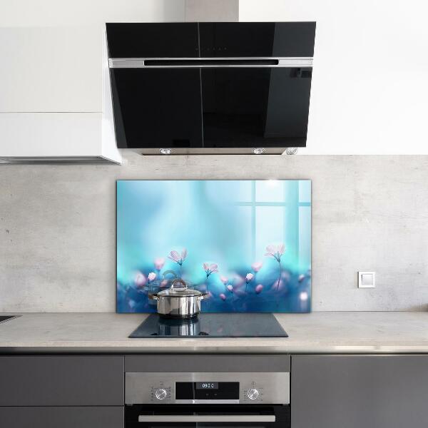 Stänkskydd kök Blommor bakom morgondimman