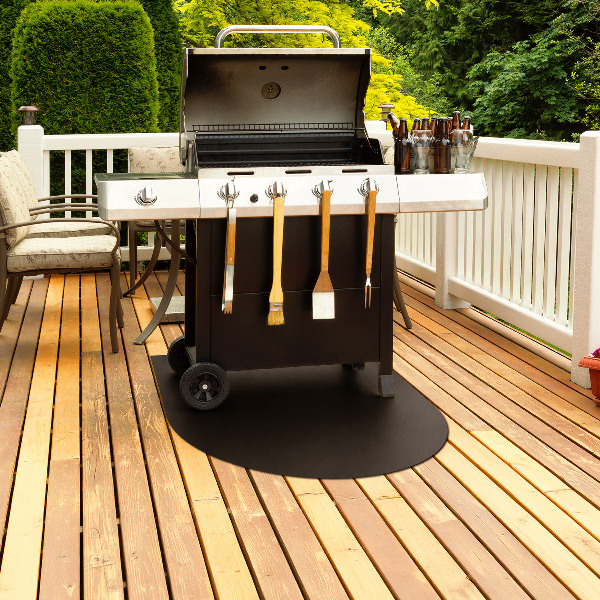 Halvovalt golvskydd grill 80x70 cm