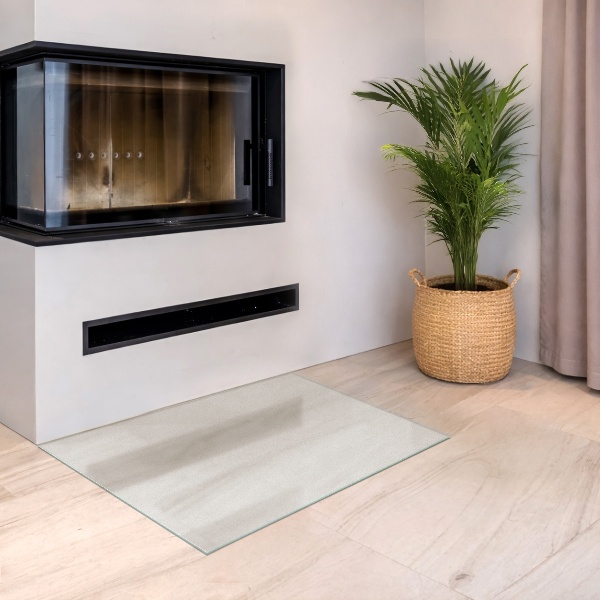 Rektangulär semitransparent glasskiva under kamin 80x60 cm