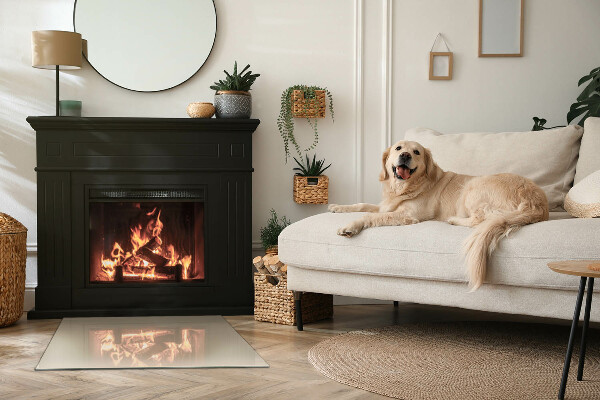 Rektangulär glasskiva framför öppen spis Färg Beige