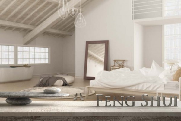 Varför ska man inte sova med ansiktet mot en spegel? Lär dig mer om Feng Shui-principen